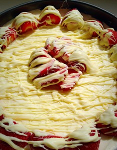 White Chocolate Strawberry Cheesecake - the perfect dessert for Summer.