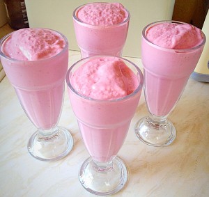 Raspberry Banana Ice Cream Smoothies - the perfect way to cool down in a hot day.