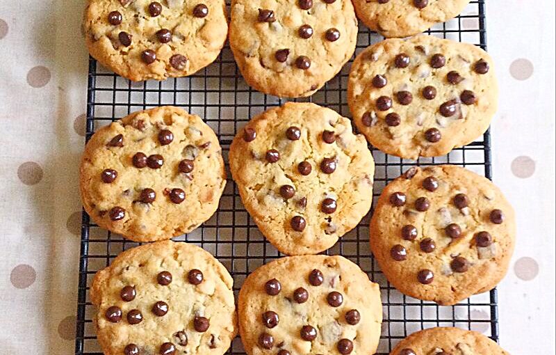 Cheer Up Chocolate Chip Cookies