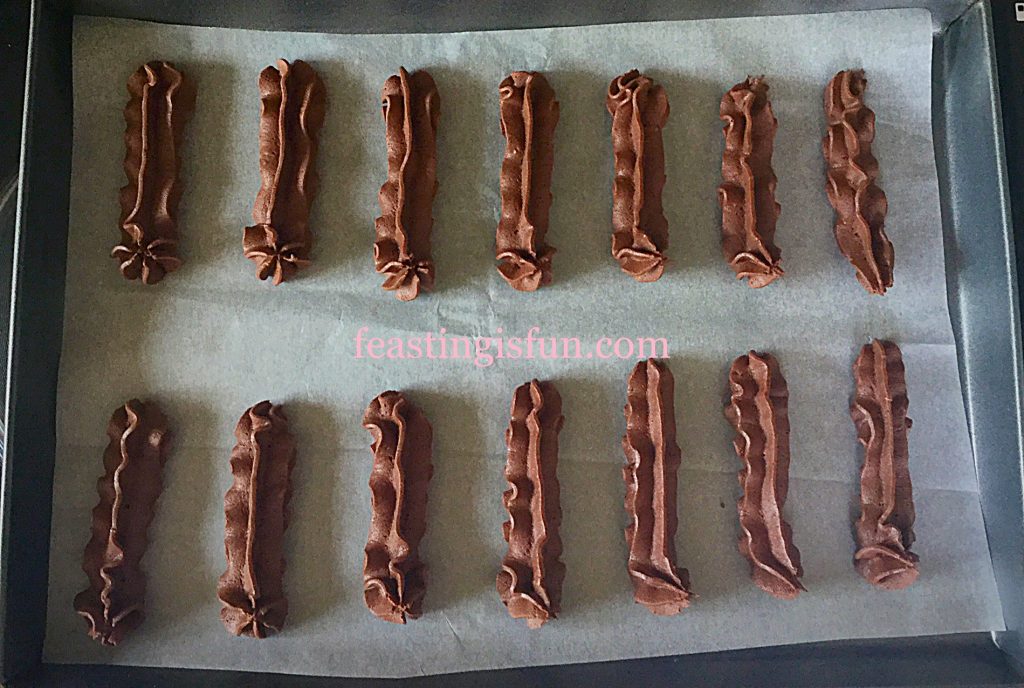 FF Chocolate Vanilla Viennese Finger Biscuits