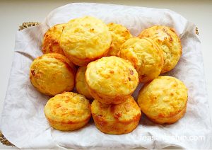 Cheese Bacon Breakfast Muffins 